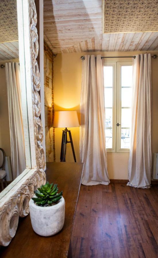 에오즈 Cafe De France B&B 외부 사진